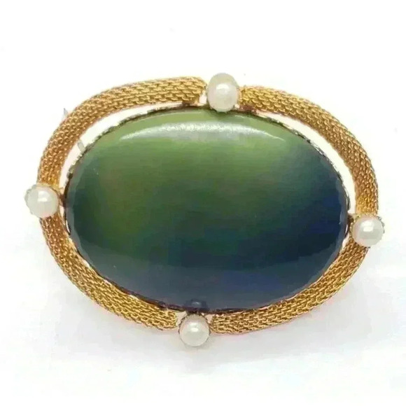 Vintage Brooch 10k Gold Plated Mesh Green Lucite Faux Pearl 1940s - Picture 1 of 10